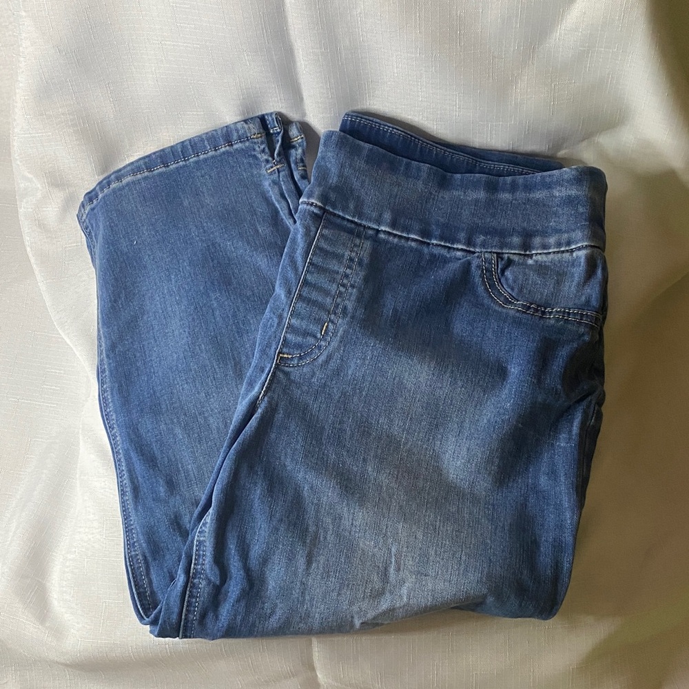 Perfect Stretch by Chico’s Denim Capri Jeans Sz 1 - Picture 1 of 5